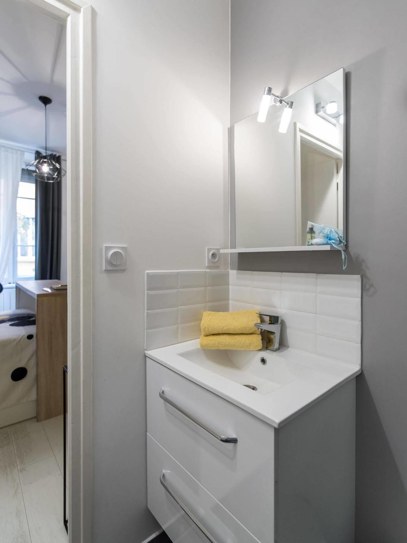 Appartement Le Lit Des Gones à Lyon Extérieur photo