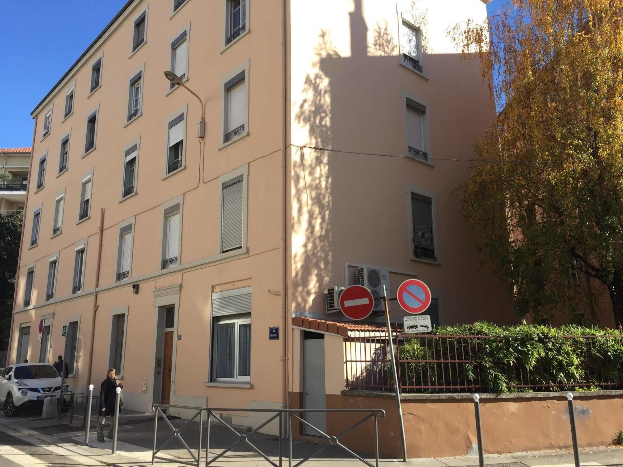 Appartement Le Lit Des Gones à Lyon Extérieur photo